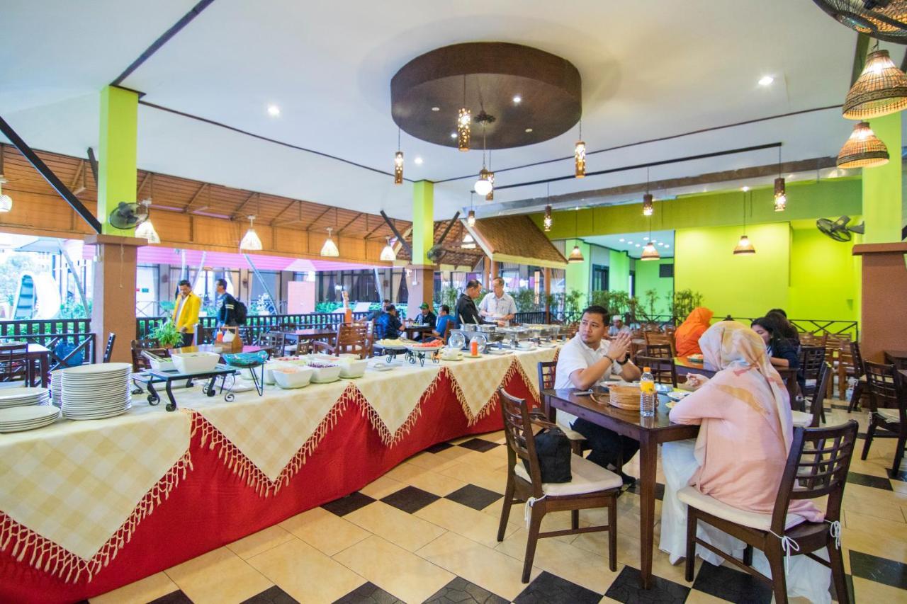 Phuphaya Resort Pattaya Buitenkant foto