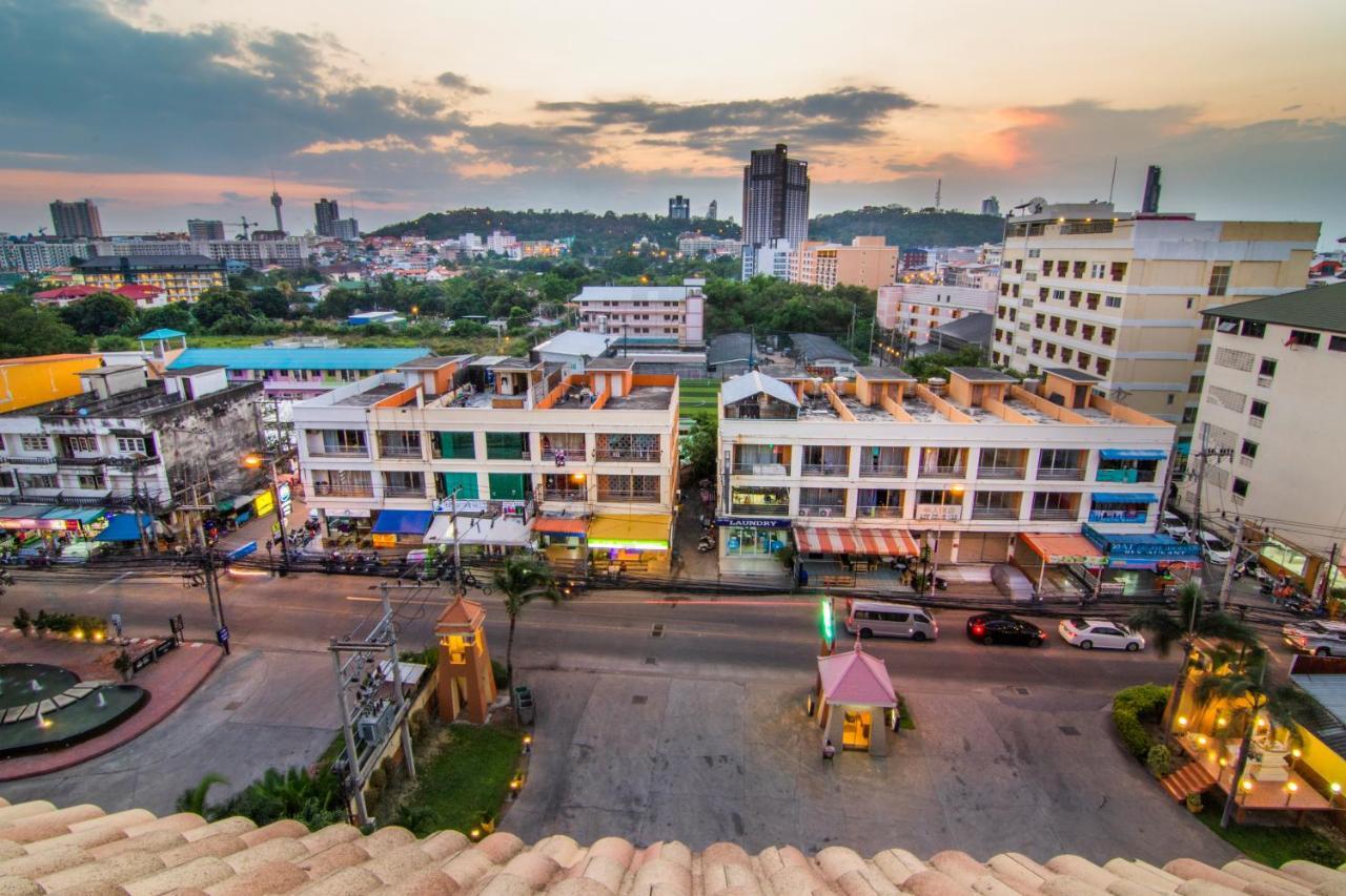 Phuphaya Resort Pattaya Buitenkant foto