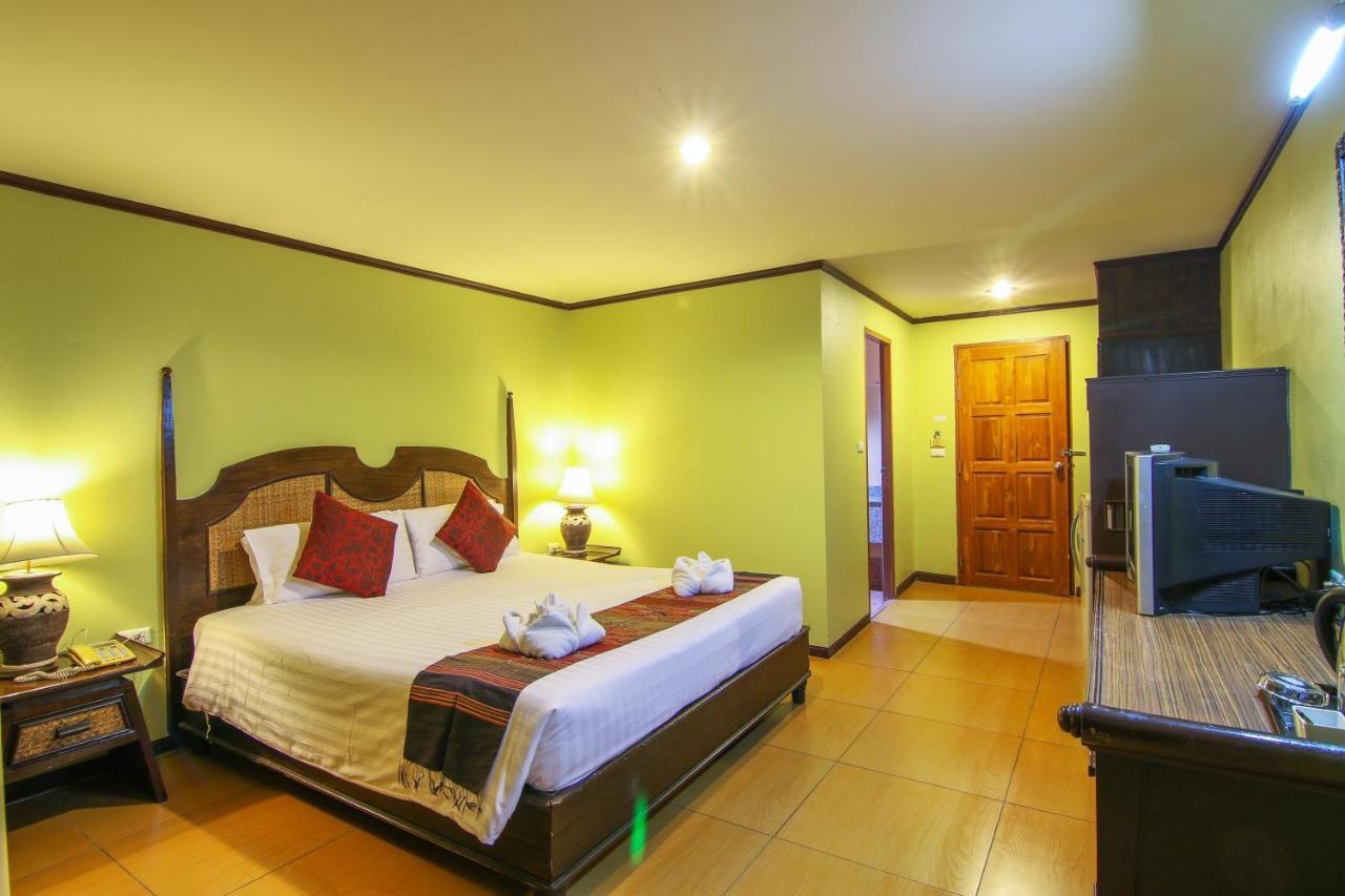Phuphaya Resort Pattaya Buitenkant foto