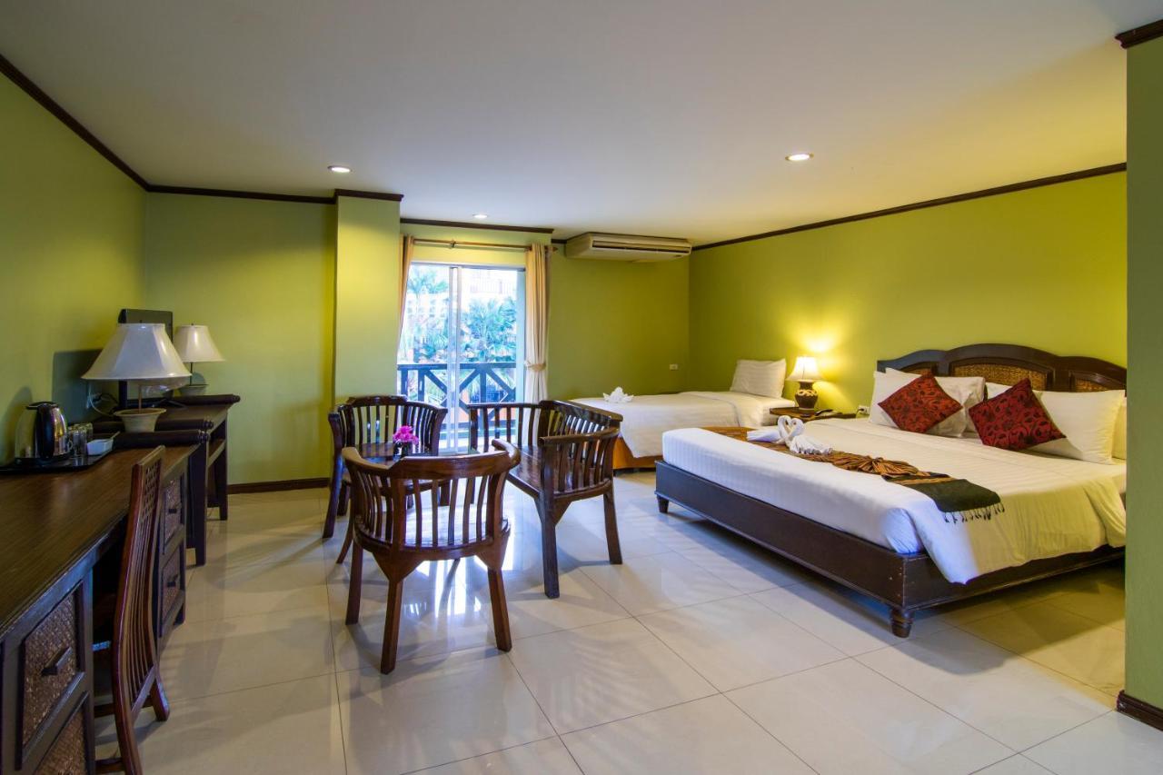 Phuphaya Resort Pattaya Buitenkant foto