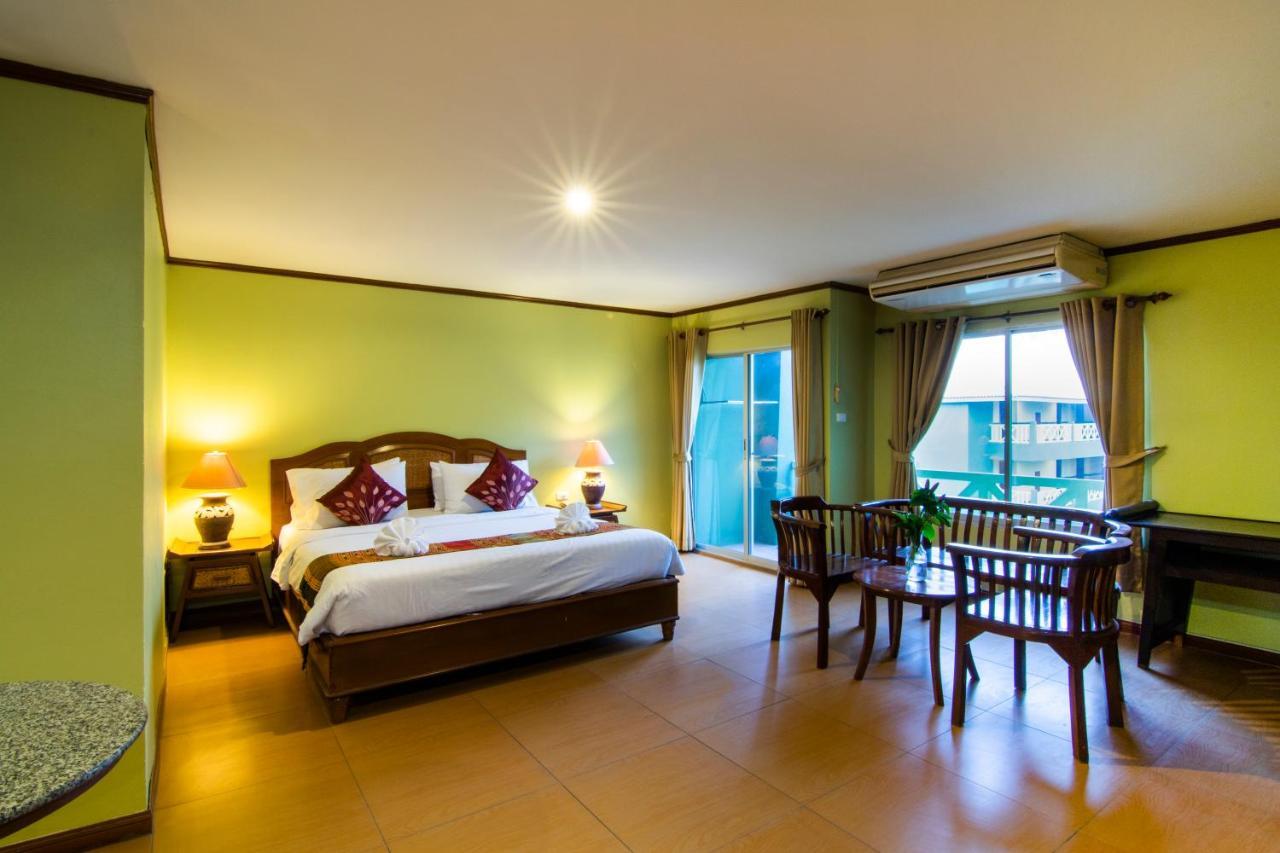 Phuphaya Resort Pattaya Buitenkant foto