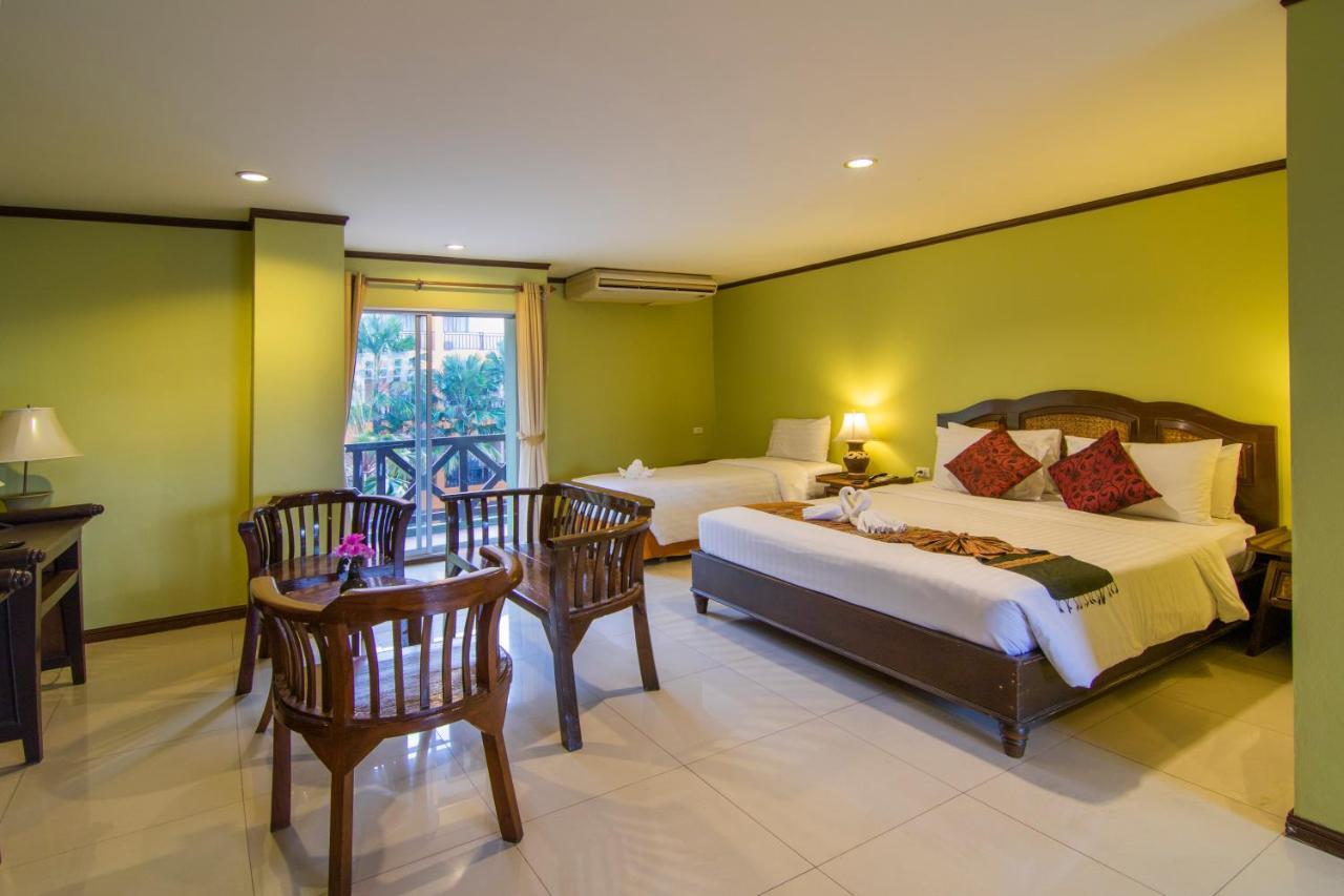 Phuphaya Resort Pattaya Buitenkant foto