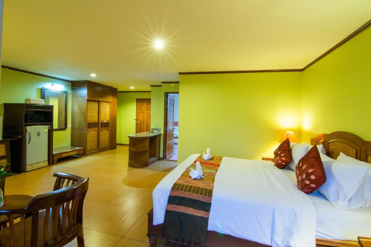 Phuphaya Resort Pattaya Buitenkant foto